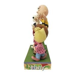 Figurine de célébration grandiose Charlie Brown Peanuts par Jim Shore 6006932 Snoopy Nouveau