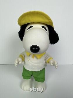 Figurine de golfeur Snoopy collectible avec chapeau, sac de golf et clubs de golf des années 1950