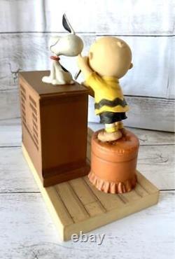 Figurine de télévision Snoopy Charlie Brown Hallmark