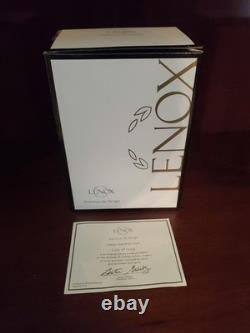 Figurine en porcelaine Lenox Charlie Brown et Snoopy Beaucoup de câlins - Iob