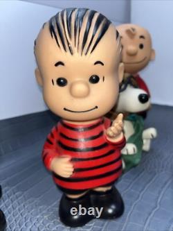 Figurine en vinyle Charlie Brown, Lucy, Linus, Snoopy des années 50/60 - 9 Untd Feature Syndicate