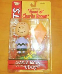 Figurine vintage de Snoopy Charlie Brown de Peanuts