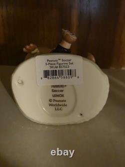 Figurines de jeu de soccer Lenox Peanuts 5 PC. Charlie Brown, Snoopy et amis 857523 Neuf