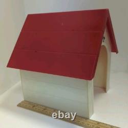 Figurines vintage en plastique PEANUTS : Snoopy, Charlie Brown, Lucy, Woodstock avec accessoires