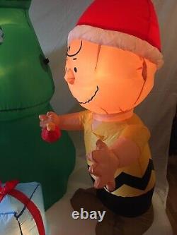 Gemmy 6' Charlie Brown & Snoopy avec arbre de Noël gonflable illuminé par la lumière EUC