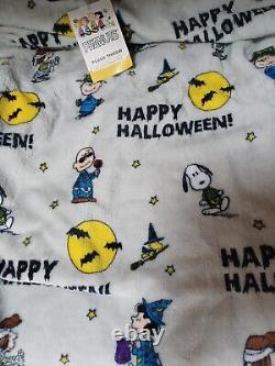 HALLOWEEN SCHULZ SNOOPY PEANUTS COUVERTURE Charlie BROWN Linus WOODSTOCK PATTY