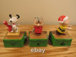 Hallmark 2017 Peanuts Christmas Dance Party Charlie Brown Lucy Snoopy Linus