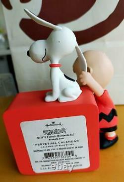 Hallmark Charlie Brown Snoopy Calendrier Perpétuel