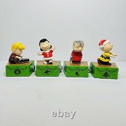 Hallmark Christmas Dance Party Peanuts Lucy, Linus, Charlie Brown, Music Motion