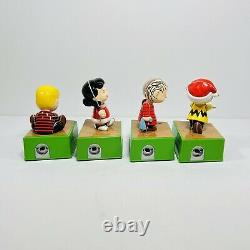 Hallmark Christmas Dance Party Peanuts Lucy, Linus, Charlie Brown, Music Motion