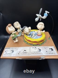 Hallmark Peanuts Gallery Il est ton chien, Charlie Brown, retiré en 2018, tout neuf