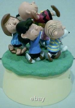 Hallmark Peanuts Snoopy & Gang Youre A Good Man Charlie Brown Figurine Musicale