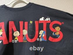 Knott's Berry Farm unisexe taille XL noir et rouge Peanuts Snoopy Charlie Brown neuf avec étiquette
