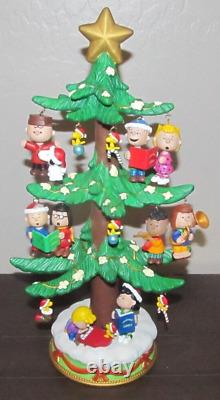 L'arbre de Noël musical Peanuts de Danbury Mint Charlie Brown Snoopy Linus