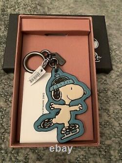 L’entraîneur Des T.n.-o. Peanuts Snoopy Ice Skating Hang Tag Key Chain Fob Bag Charm 20925b Nib