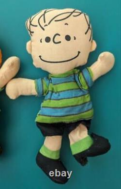 Le titre en français est: L'idéal Charlie Brown, Peppermint Patty, Lucy, Linus et Ragdoll.