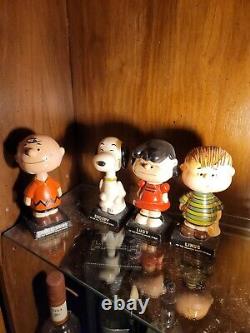 Lego BOBBLEHEAD Peanuts Comics Charlie Brown, Snoopy, Lucy, Linus, Collection<br/> 

<br/> Les figurines Lego BOBBLEHEAD des Peanuts Comics Charlie Brown, Snoopy, Lucy, Linus, Collection.