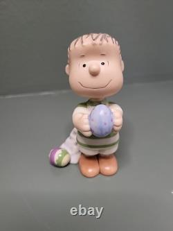 Lenox C'est le Beagle de Pâques Charlie Brown Ensemble de 5 Figurines Peanuts
