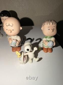 Lenox Peanuts C'est le Beagle de Pâques Charlie Brown lot de 5