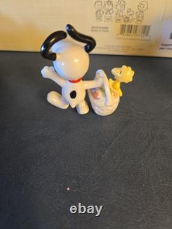 Lenox Peanuts C'est le Beagle de Pâques Ensemble de 5 Charlie Brown Lucy Snoopy Nouvelle Boîte