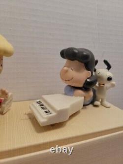 Lenox Peanuts Charlie Brown, Joue encore Schroeder # 813199 Boîte Snoopy
