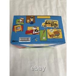 Les années d’école de Charlie Brown – Souvenir miniature de Snoopy n° RR937