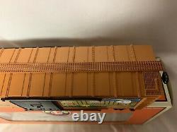 Lionel Peanuts Halloween Box Car! Charlie Brown & The Great Pumpkin Snoopy
