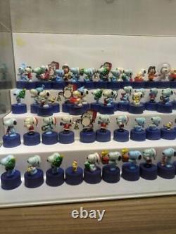 Lot de 100 bouchons de bouteille Snoopy personnage d'anime vente de set Charlie Brown etc.