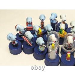 Lot de 29 figurines miniatures de Snoopy en vente : woodstock, Charlie Brown, Surrey, Lucy etc.