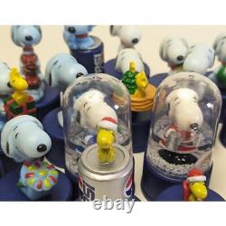 Lot de 29 figurines miniatures de Snoopy en vente : woodstock, Charlie Brown, Surrey, Lucy etc.