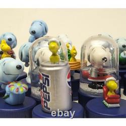 Lot de 29 figurines miniatures de Snoopy en vente : woodstock, Charlie Brown, Surrey, Lucy etc.