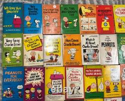 Lot de 36 livres de poche vintage Charlie Brown Snoopy Peanuts Charles M. Schulz