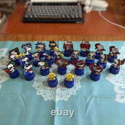 Lot de 70 mini figurines Snoopy à vendre - Woodstock, Charlie Brown et autres personnages