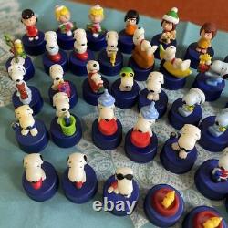 Lot de 70 mini figurines Snoopy à vendre - Woodstock, Charlie Brown et autres personnages