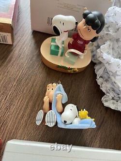 Lot de 8 décorations en forme de cacahuètes Snoopy et Charlie Brown de Hallmark