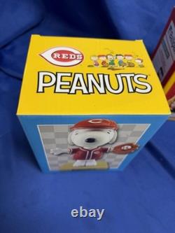 Lot de figurines à tête branlante des Cincinnati Reds Peanuts avec Snoopy, Charlie Brown et Linus, avec boîtes