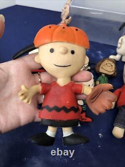 Lot vintage de poupées de poche Peanuts Charlie Brown Snoopy des années 1960 Linus Lucy #m2