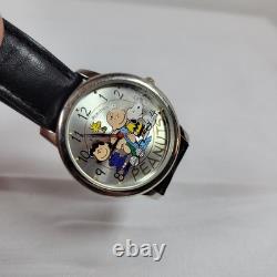 Montre Armitron Peanuts Snoopy, Lucy, Linus, Woodstock, Charlie Brown Rare en très bon état général