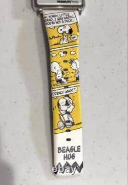 Montre numérique EPSON SEIKO Smart Canvas Snoopy Peanuts BEAGLE HUG Charlie Brown