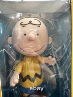 NIB Charlie Brown Snoopy Nous Aimons Peanuts Poupée De Collection Medicom Toy VCD