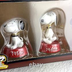 NOUVEAU avec ÉTIQUETTES ! Snoopy Avant et Maintenant Figurines de Décoration de Noël Peanuts 5-pièces RARES