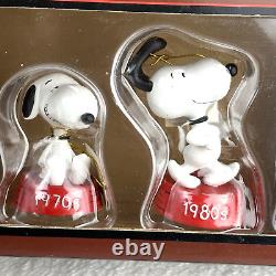 NOUVEAU avec ÉTIQUETTES ! Snoopy Avant et Maintenant Figurines de Décoration de Noël Peanuts 5-pièces RARES