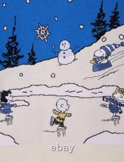 NWT Peanuts Snoopy et la bande scène de jour de neige pull-over femme moyen de vacances