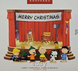 Nouveau MERRY CHRISTMAS CHARLIE BROWN Coffret de scène Magic Hallmark 2025 Lucy Linus