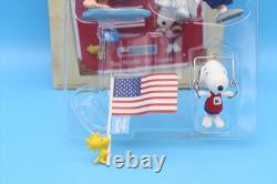 Ornements souvenirs Hallmark Peanuts 2004 Snoopy Charlie Brown Woodstock d'occasion