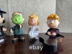 PEANUTS 2009 Fun Éternel 60 Ans Figurines d'Action Halloween Ensemble de 8 personnages