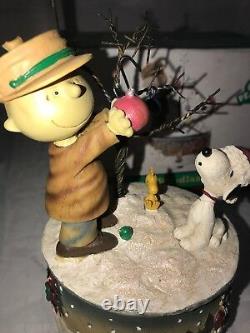 Peanuts Charlie Brown Snoopy Et Woodstock Weihnachten Musikalischer Gehäuse Roman