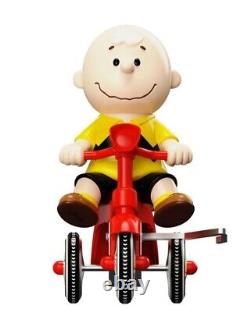 Peanuts Charlie Brown (T-shirt Jaune Tricycle Rouge) Super Cycles Vinyle PRÉCOMMANDER