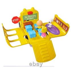 Peanuts Charlie Brown bus scolaire interactif Snoopy