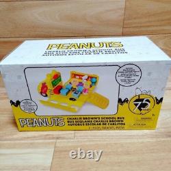 Peanuts Charlie Brown bus scolaire interactif Snoopy